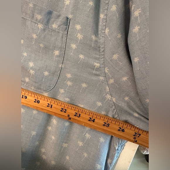 TOMMY BAHAMA Men’s 1XB 100% Silk Light Blue Palm Tree Button Up Short Sleeve - Picture 8 of 15